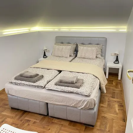 -the Shell- Cozy Super Burgas